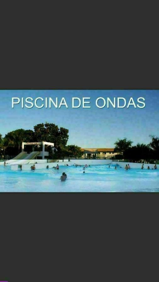 カルダス・ノバスLacqua Di Roma Com Piscina De Ondas Juniorアパートメント エクステリア 写真